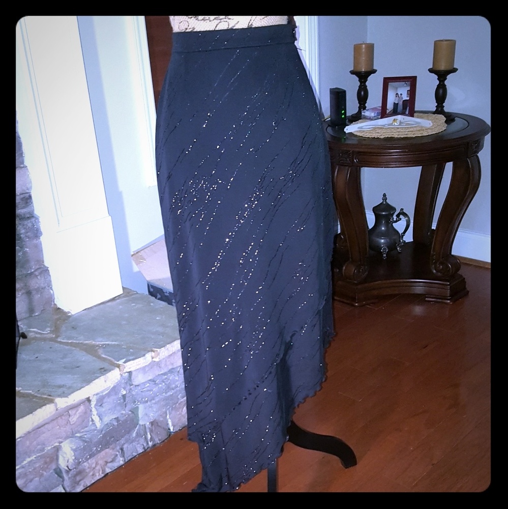 Asymmetric evening skirt